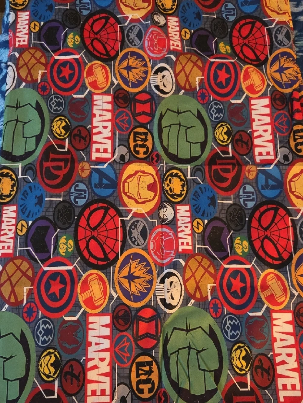 Marvel Comic Emblem Twin sheet set - Red, Blue, Green, Yellow, Black